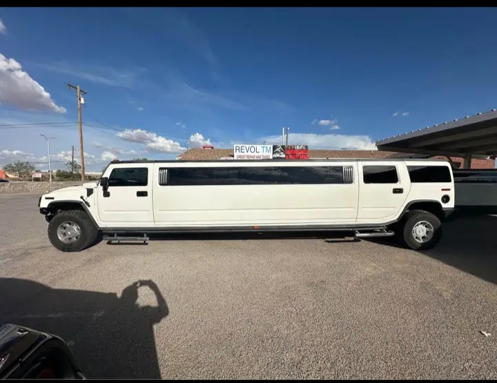 2006 Hummer H2 Limousine
