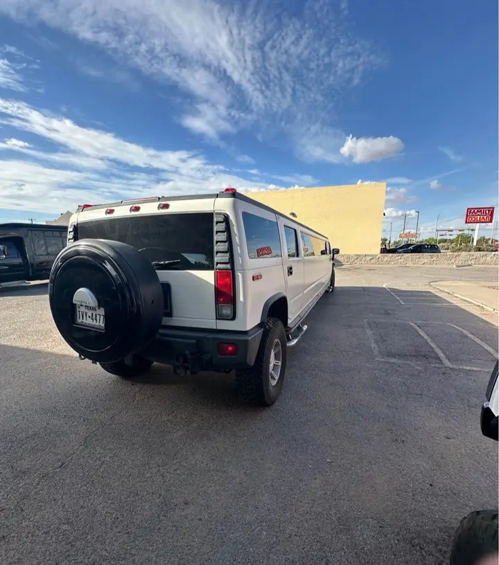 2006 Hummer H2 Limousine