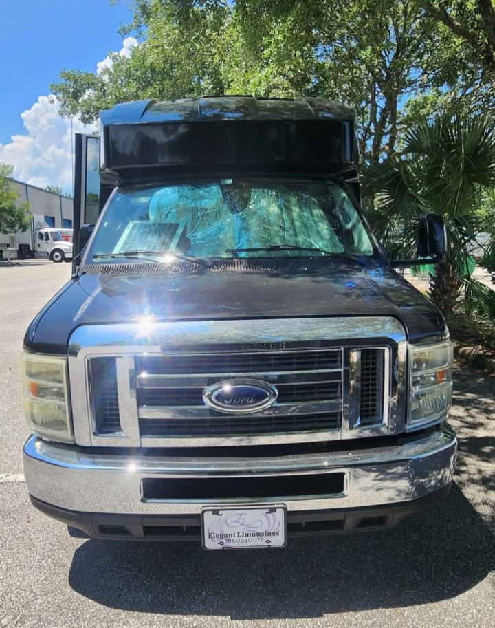 2012 Ford E-450 Shuttle Bus