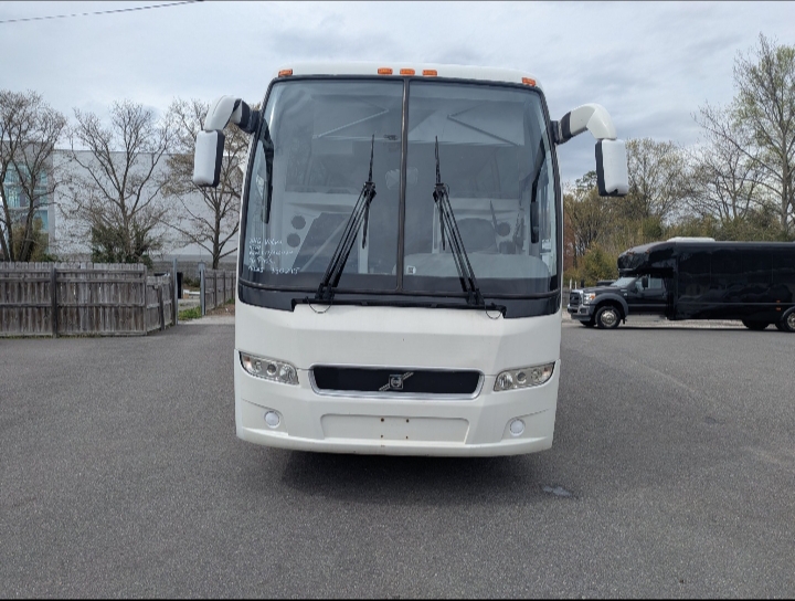 2016 Volvo 9700 Motorcoach
