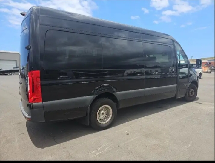 2022 Mercedes Benz Sprinter