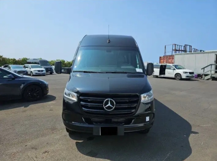 2022 Mercedes Benz Sprinter