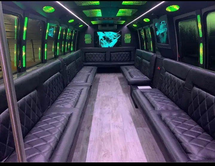 2009 International 3200 Party Bus