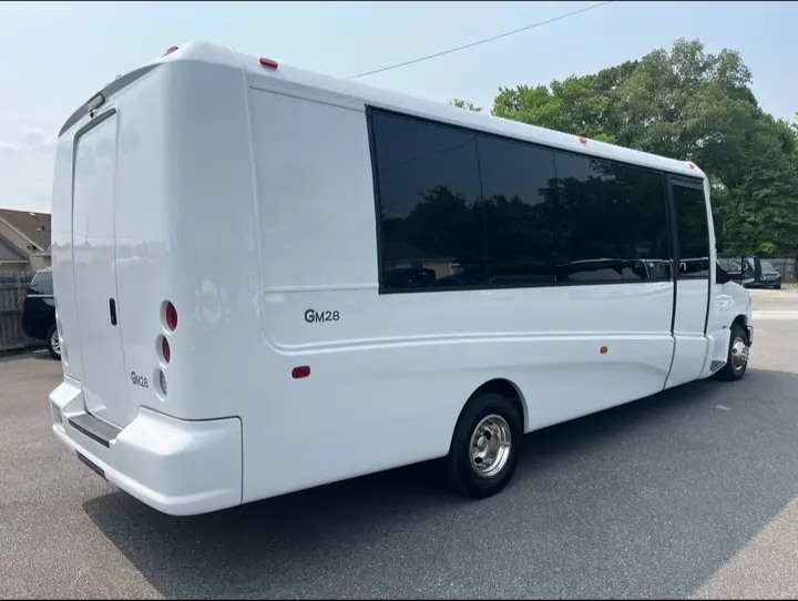 2025 Ford E-450 Shuttle Bus
