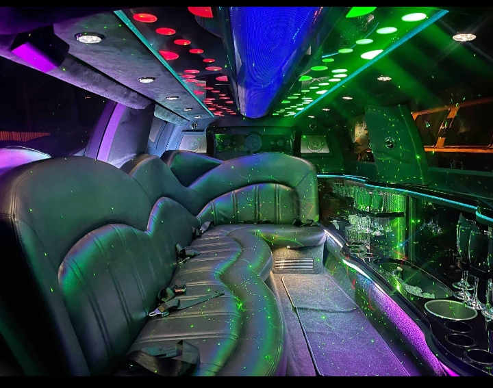 2014 Lincoln MKT Limousine
