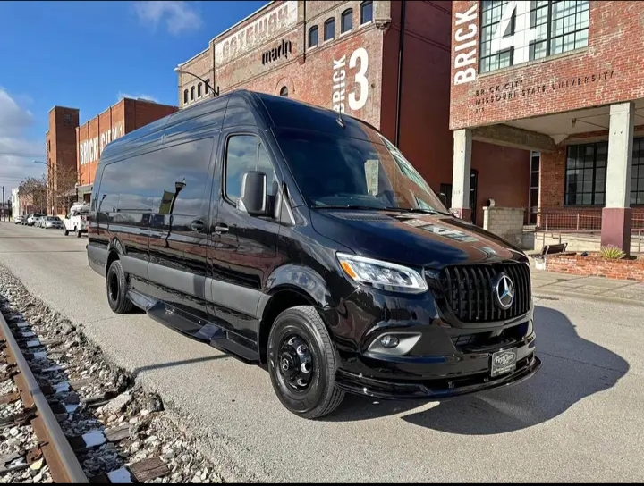 2025 Mercedes Benz Sprinter