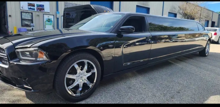 2014 Dodge Charger Limousine