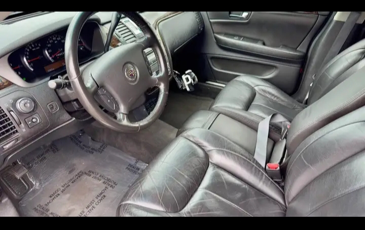 2010 Cadillac DTS Limousine