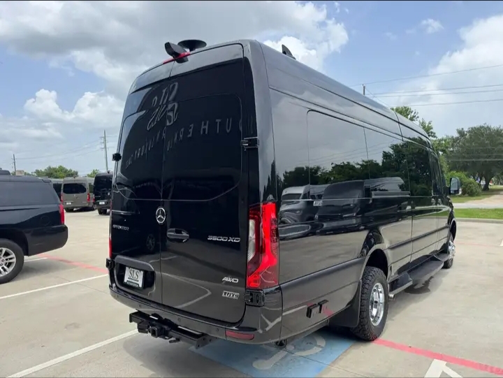 2024 Mercedes Benz Sprinter