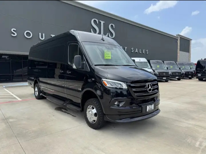 2024 Mercedes Benz Sprinter