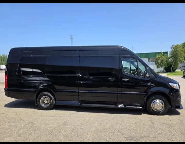 2025 Mercedes Benz Sprinter