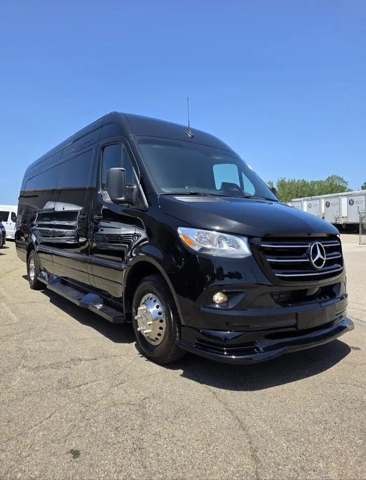 2025 Mercedes Benz Sprinter