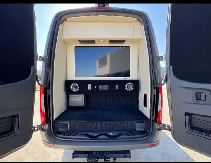 2024 Mercedes Benz Sprinter