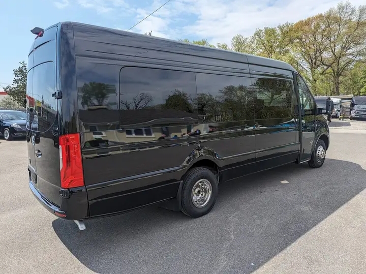 2025 Mercedes Benz Sprinter