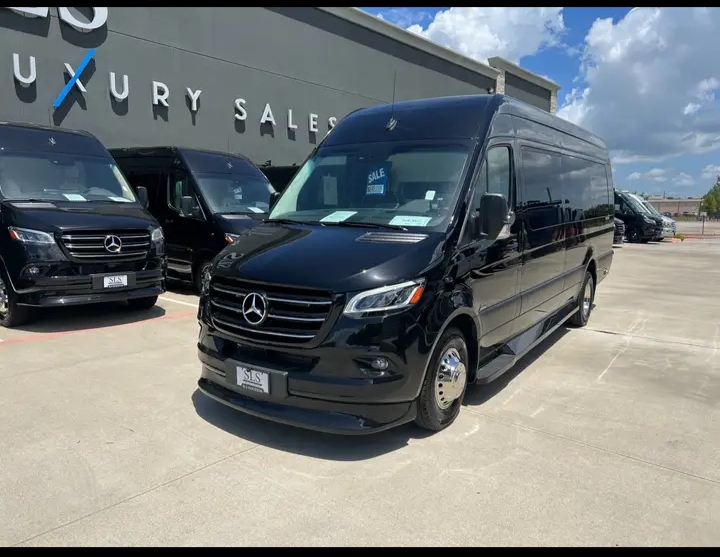 2025 Mercedes Benz Sprinter