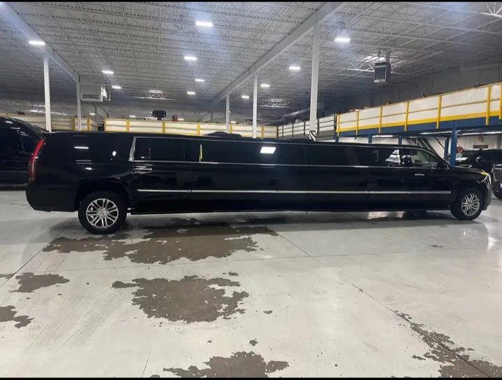 2018 Cadillac Escalade ESV Limousine
