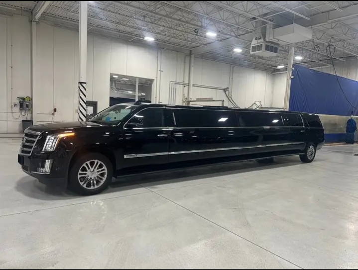 2018 Cadillac Escalade ESV Limousine