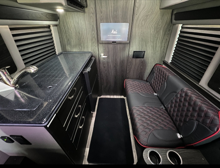 2025 Mercedes Benz Sprinter