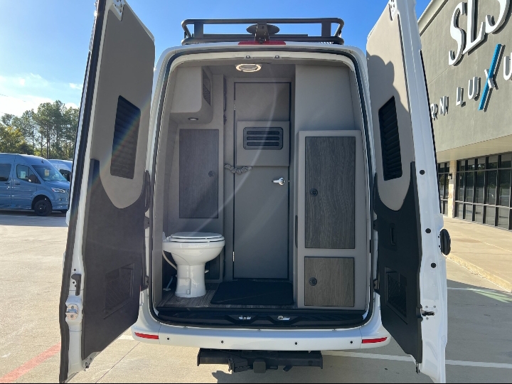 2025 Mercedes Benz Sprinter