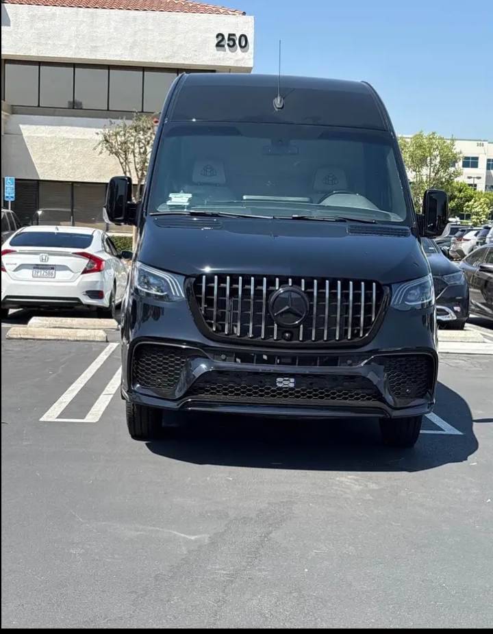 2024 Mercedes Benz Sprinter