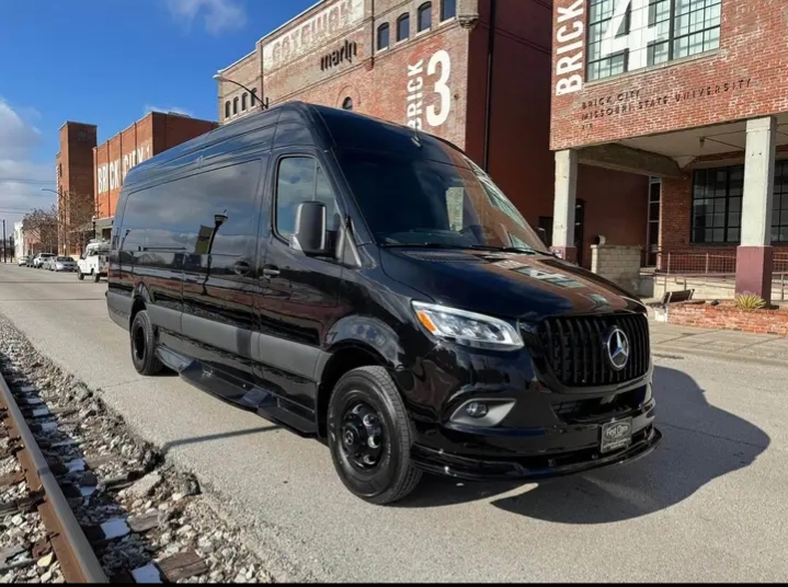 2025 Mercedes Benz Sprinter