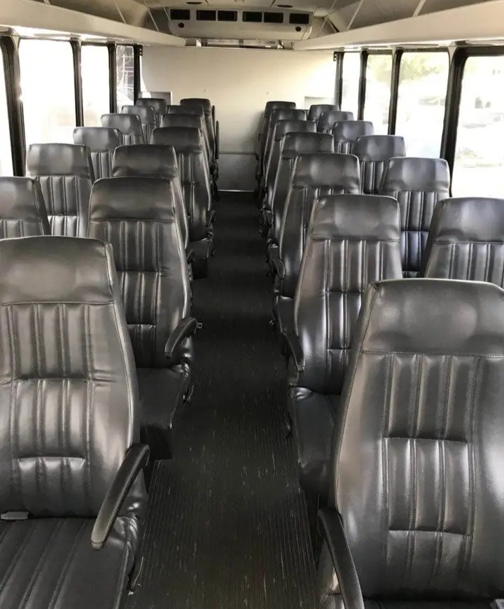 2013 Ford F-550 Shuttle Bus