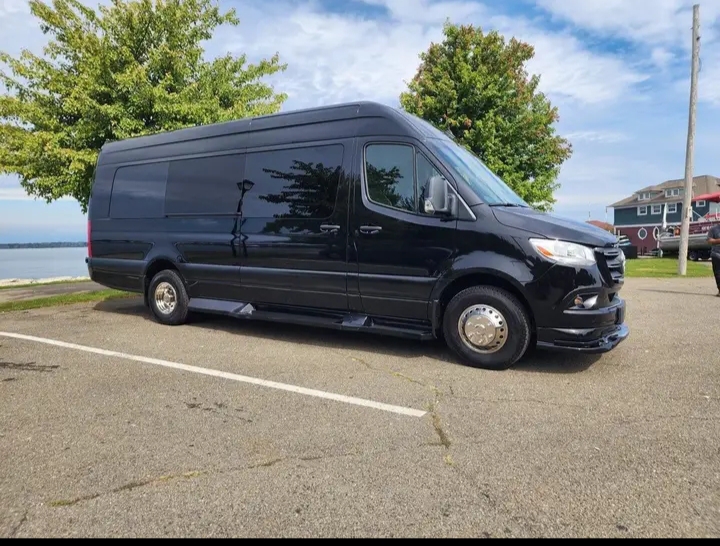 2025 Mercedes Benz Sprinter