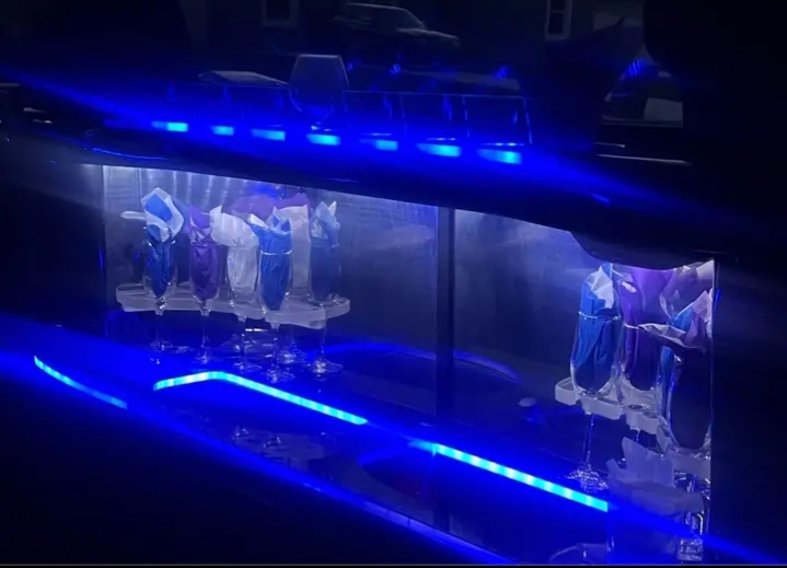 2015 Lincoln MKT Limousine