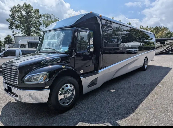 2019 Freightliner M2 Shuttle Bus