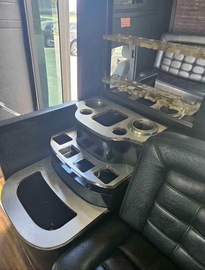 2013 Ford F-550 Limo Bus