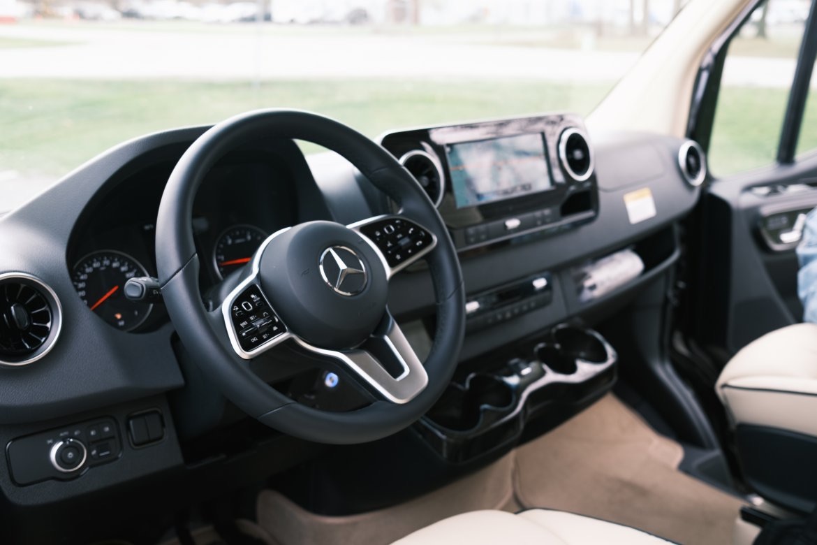 Mercedes-Benz Sprinter 2023