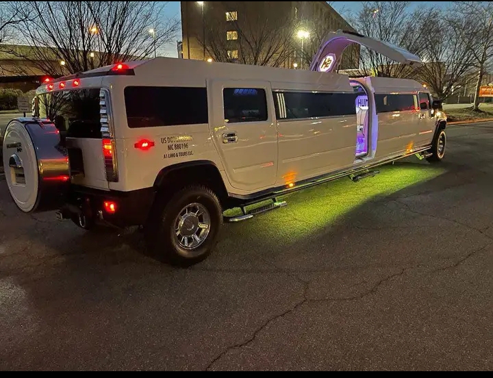 2006 Hummer H2 Limousine