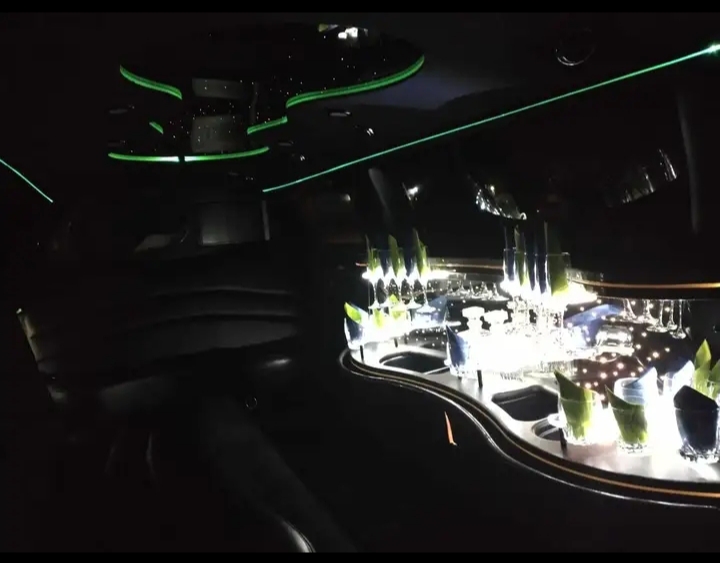 2007 Lincoln Town Car Limousine