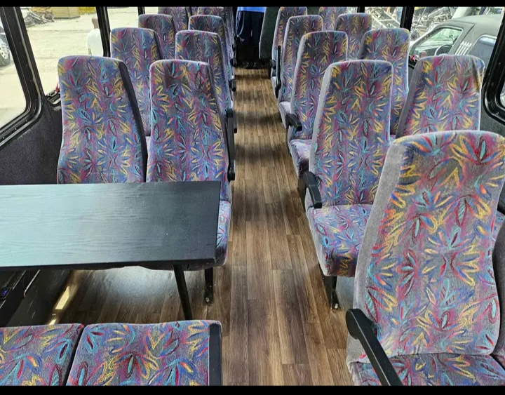 2007 Ford F-550 Shuttle Bus