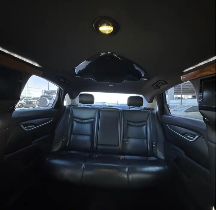 2015 Cadillac XTS Limousine