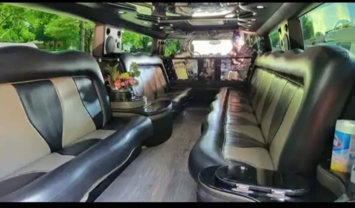 2006 Hummer H2 Limousine