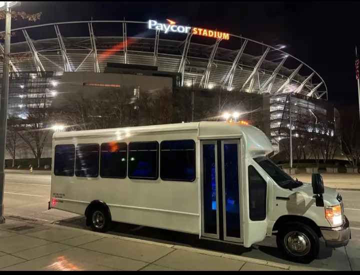 2010 Ford E-450 Party Bus