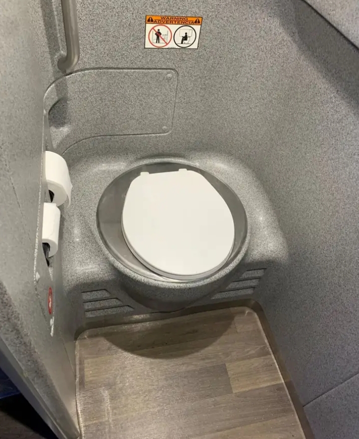 2018 MCI J4500 Motorcoach