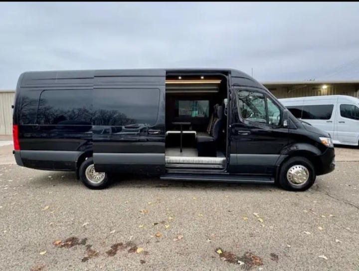 2024 Mercedes Benz Sprinter