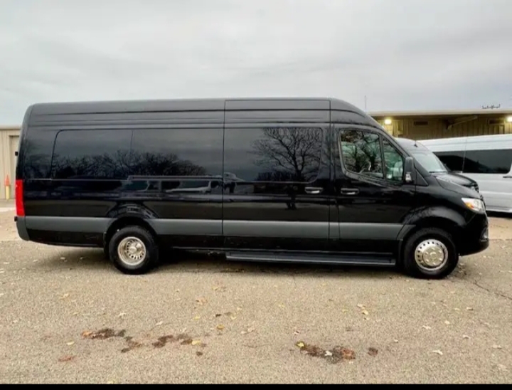 2024 Mercedes Benz Sprinter