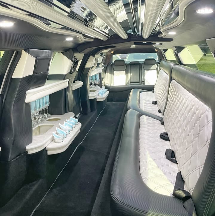 2016 Chrysler 300 Limousine