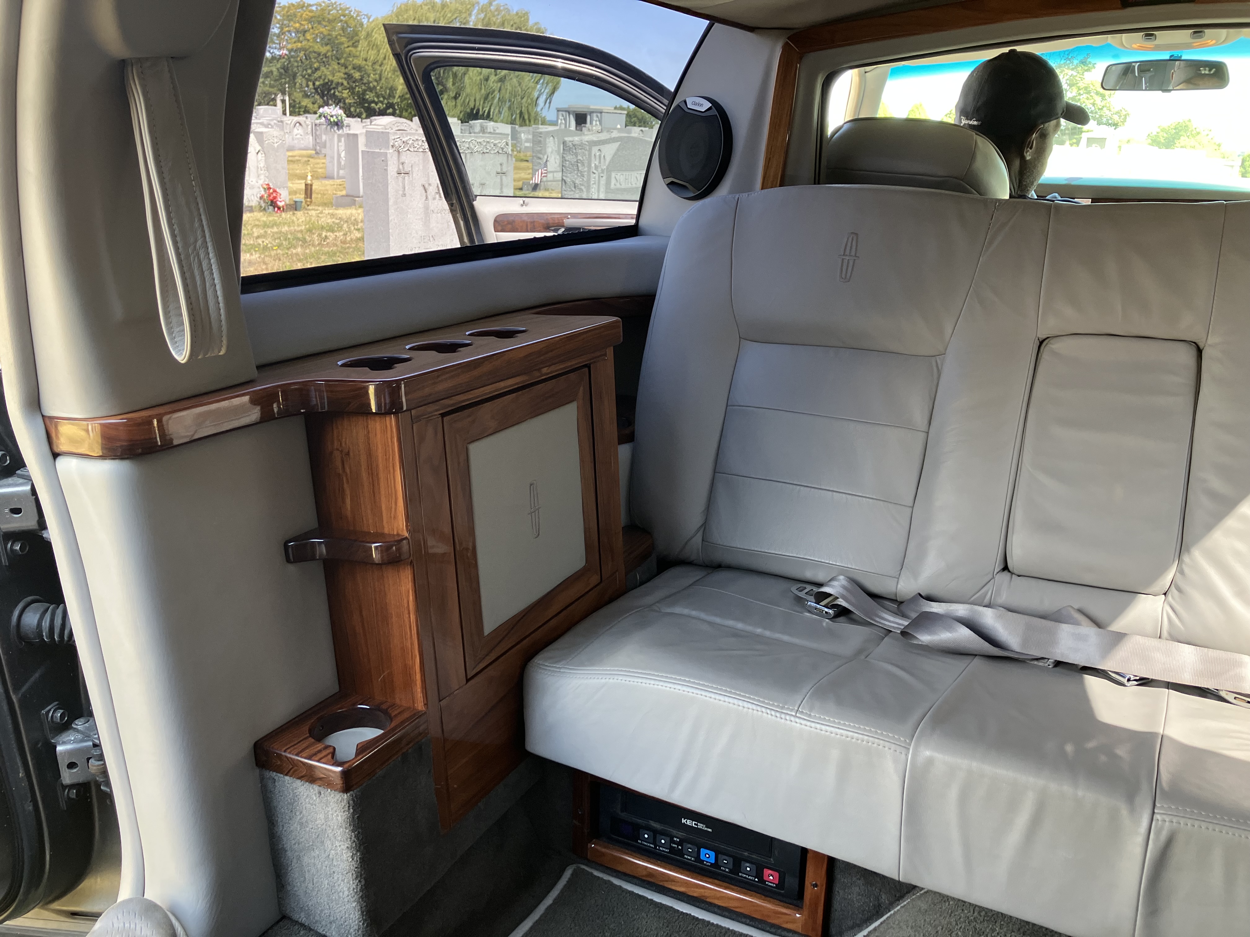 Lincoln Town Car 2000