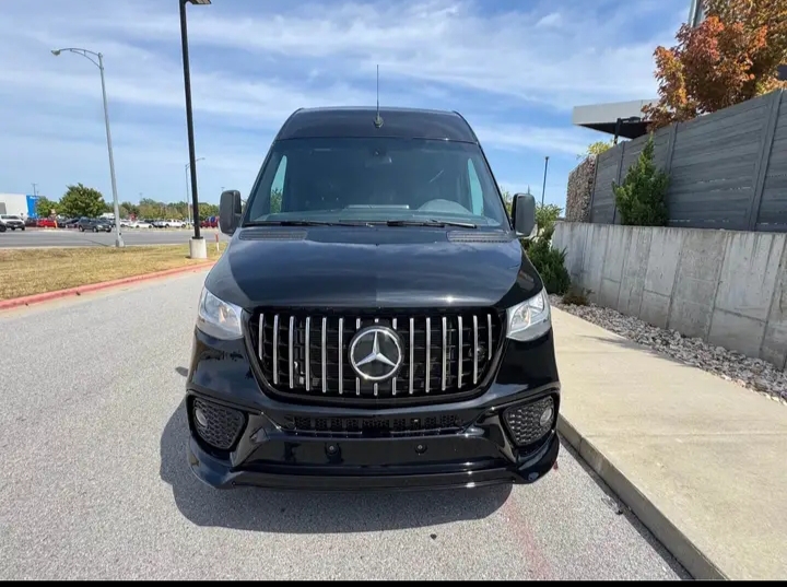 2022 Mercedes Benz Sprinter