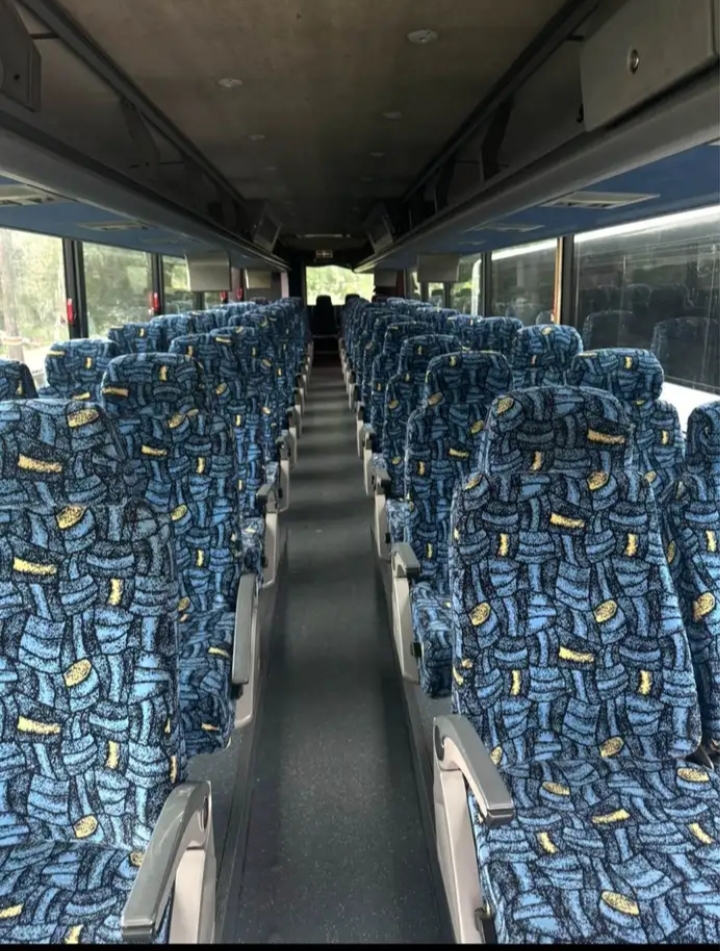 2005 VanHool C2045 Motorcoach