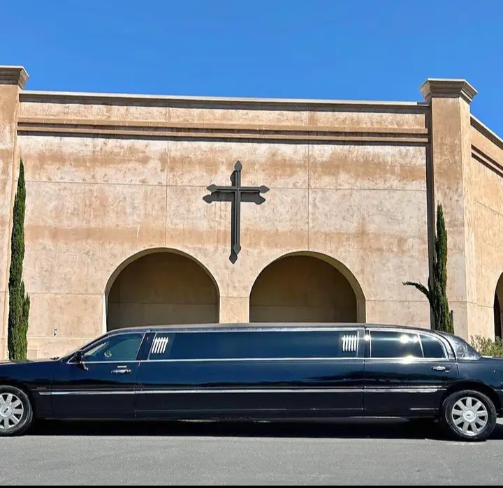 2010 Lincoln Town Car Limousine