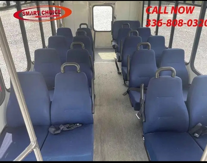 2011 Ford E-450 Shuttle Bus