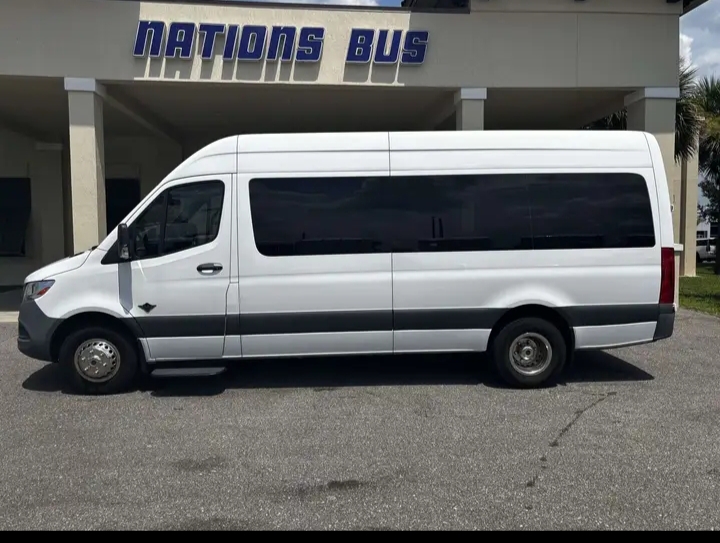 2022 Mercedes Benz Sprinter