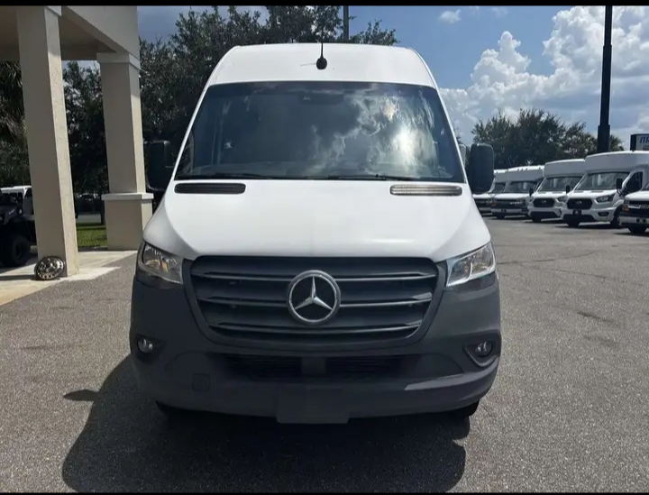 2022 Mercedes Benz Sprinter