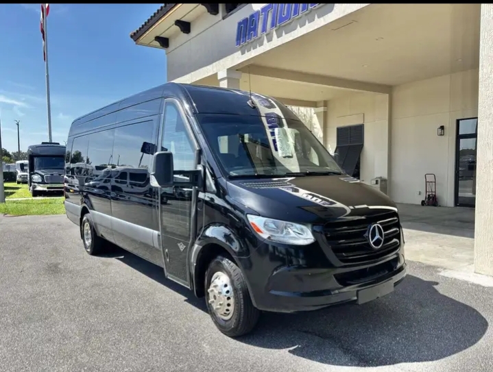 2023 Mercedes Benz Sprinter
