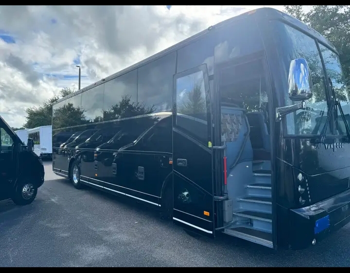 2016 Van Hool CX35 Motorcoach